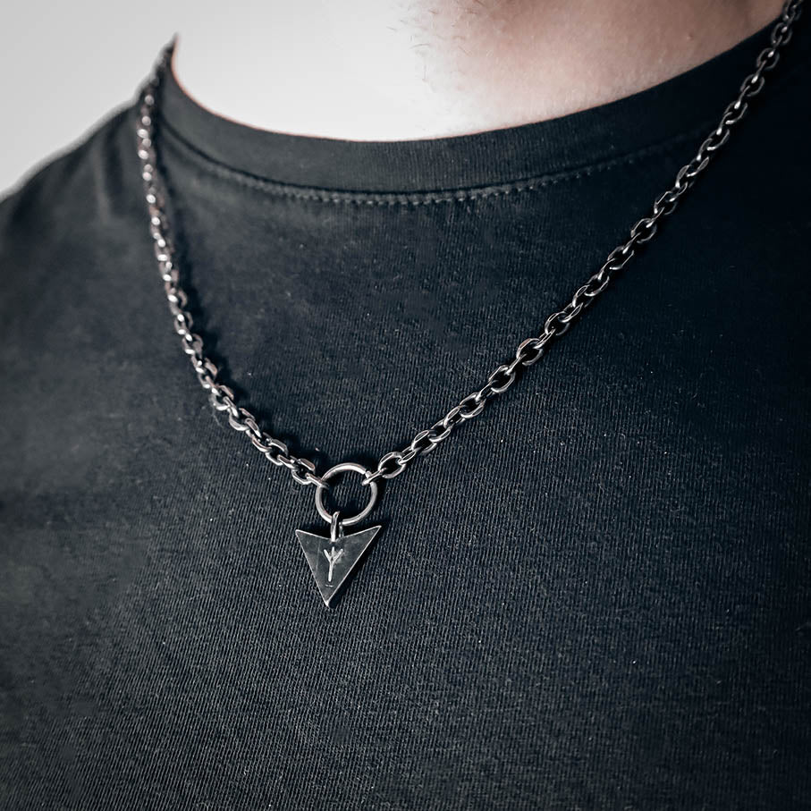 Simple Algiz Arrowhead Necklace - Stainless Steel