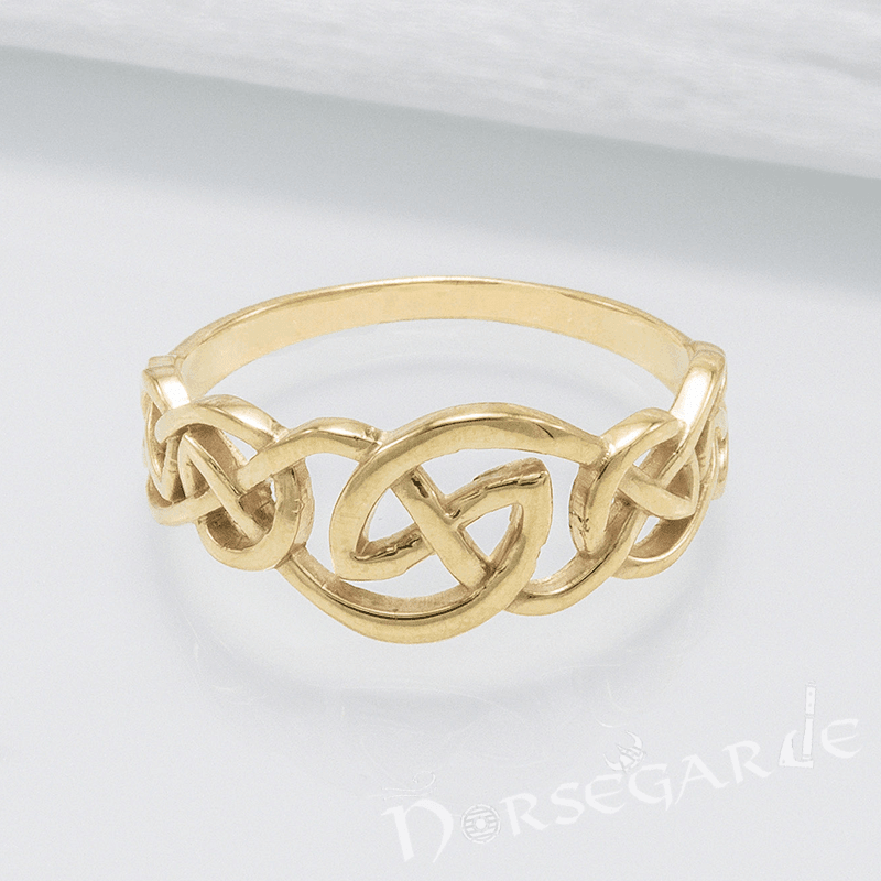Handcrafted Small Celtic Knot Ring - Gold