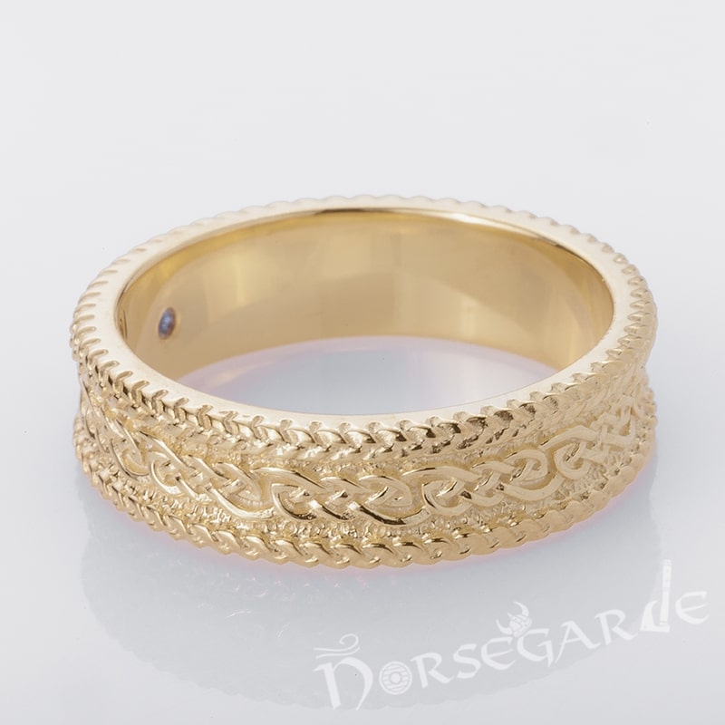 Handcrafted Endless Knot Band - Gold with Sapphire