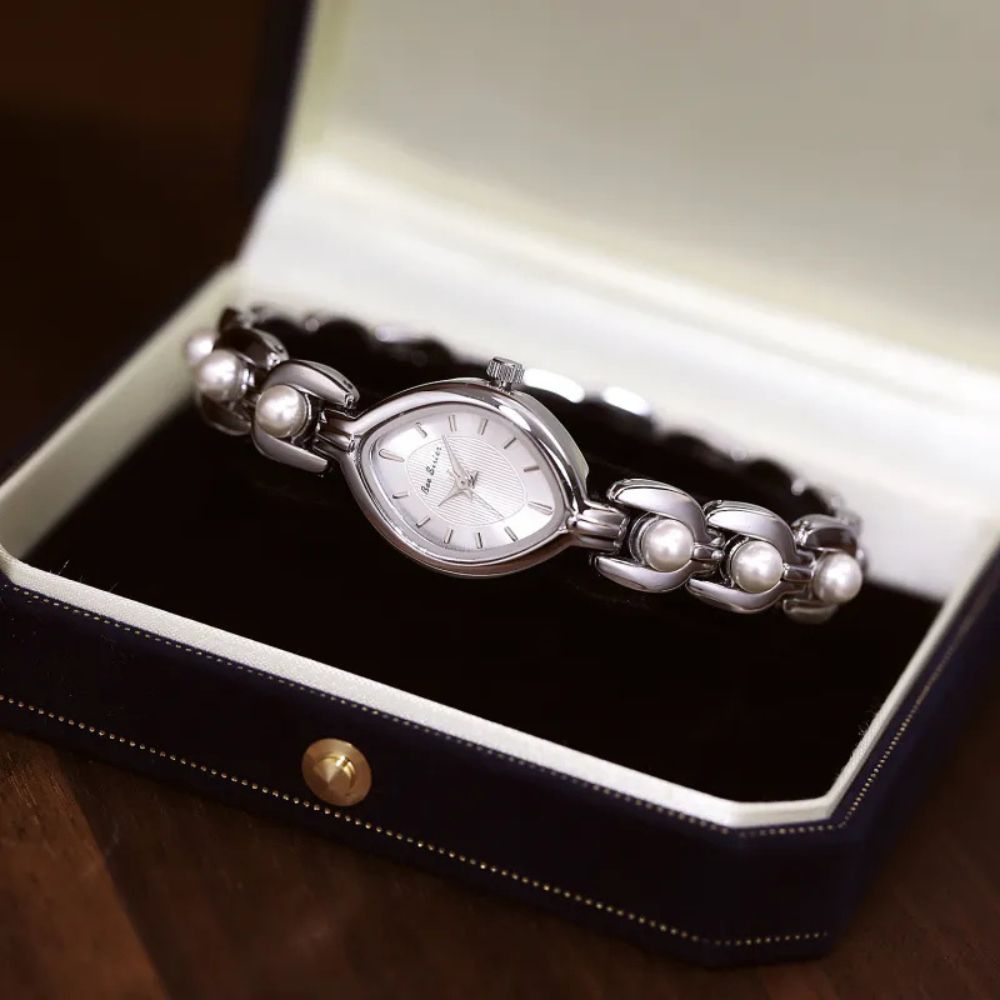 Dione | Mid-ancient  Luxury Imitation Pearl Elegant Watch