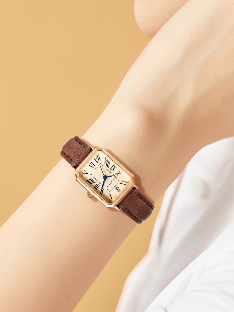 Florenza | Elegant women's watch with square gold case and leather strap