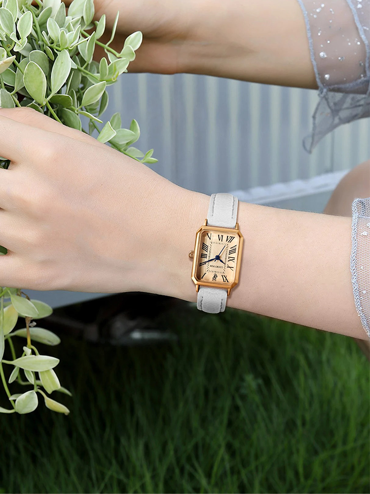 Florenza | Elegant women's watch with square gold case and leather strap