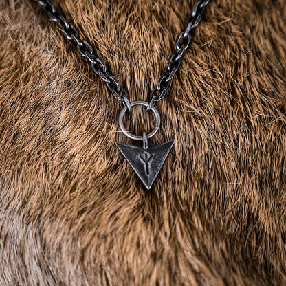 Simple Algiz Arrowhead Necklace - Stainless Steel