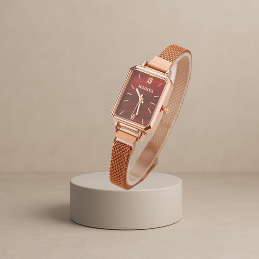 Sophia - Elegant square watch with magnetic bracelet for an effortlessly stylish look