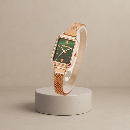 Sophia - Elegant square watch with magnetic bracelet for an effortlessly stylish look