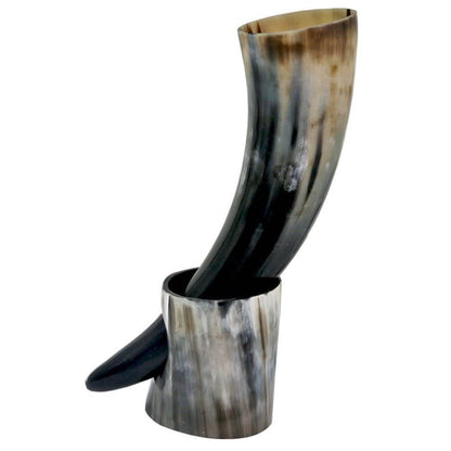 Drinking Horn with Accessories