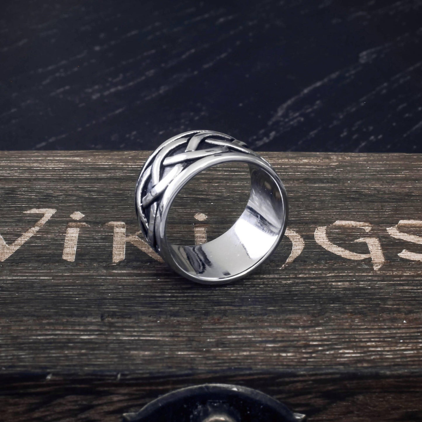 Endless Celtic Knot Band - Stainless Steel