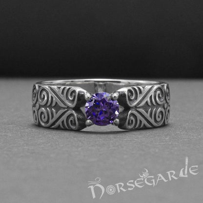 Handcrafted Floral Pattern Band with Gem - Sterling Silver