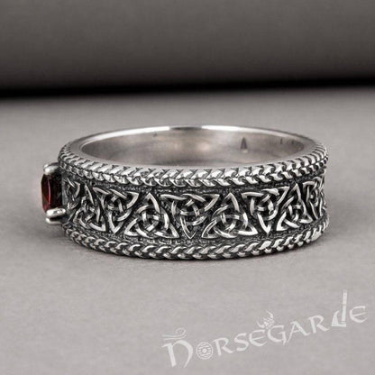 Handcrafted Luck Knots Band with Gem - Sterling Silver