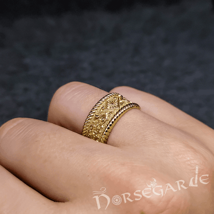 Handcrafted Norse Floral Ornament Band - Gold