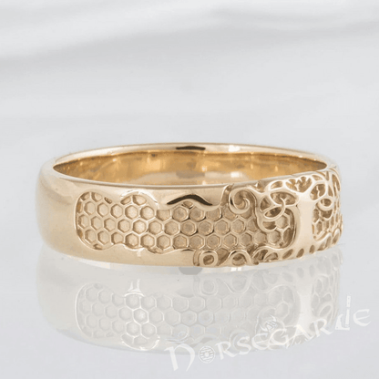 Handcrafted Yggdrasil Patterned Band - Gold
