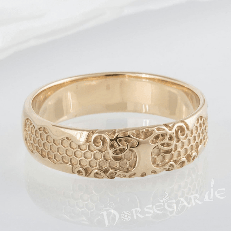Handcrafted Yggdrasil Patterned Band - Gold