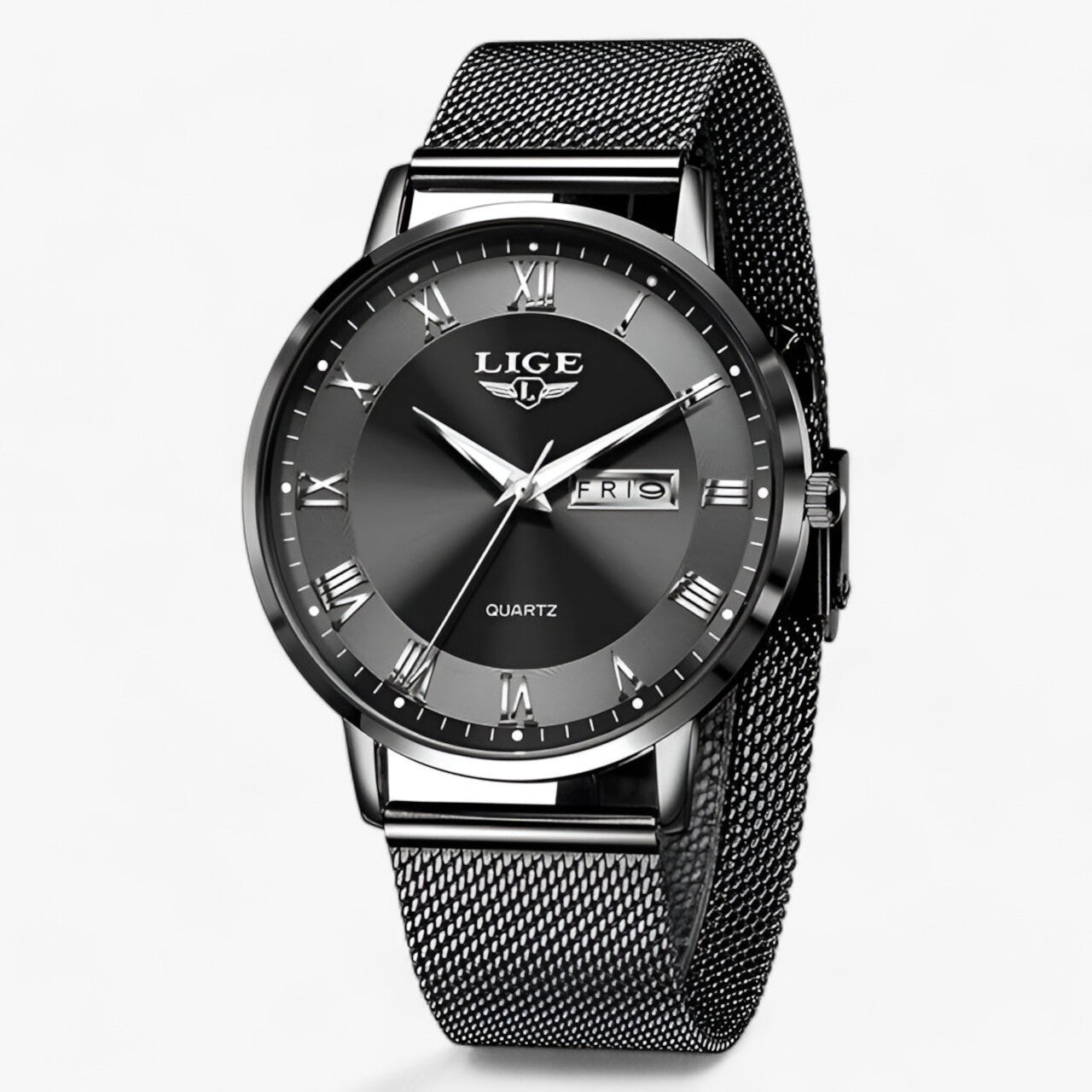 Elegant round steel mesh watch