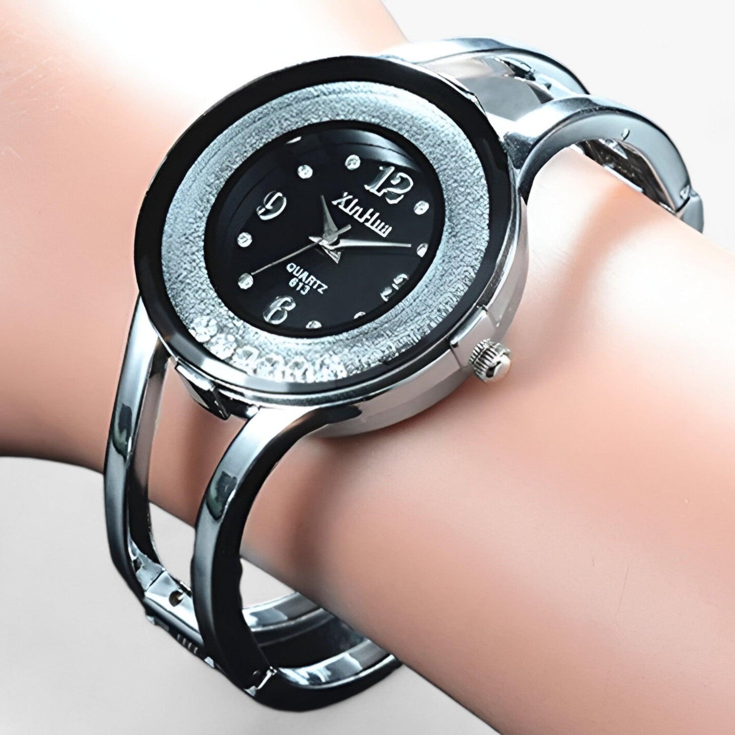 Bangle Crystal stainless steel round watch
