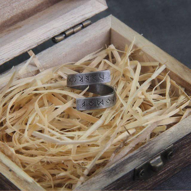 Simple Runic Band Ring - Stainless Steel